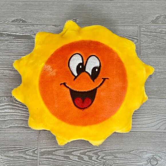 Vintage Friendly Sun Star 15" Pillow Bright Yellow and Orange Embroidered Face - Picture 1 of 6